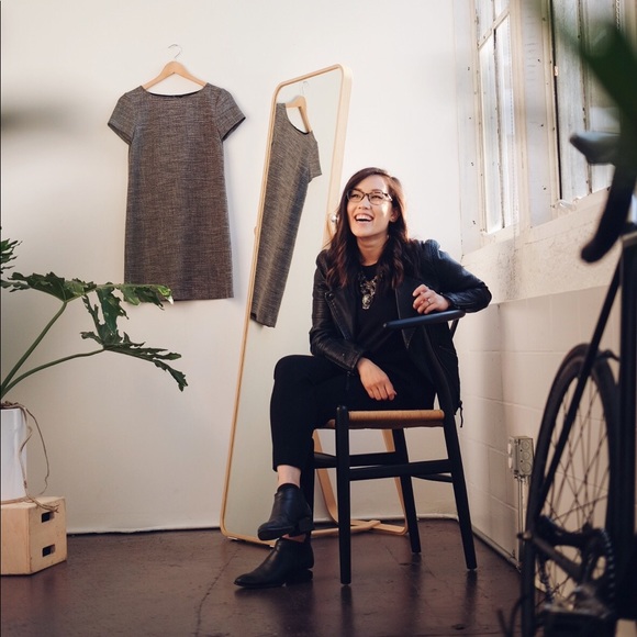 Meet The Seller! ✌🏼🌹 - Picture 9 of 9